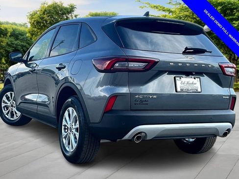 New 2025 Ford Escape Active w/ Active Premium Tech Pack AWD/4WD image 3