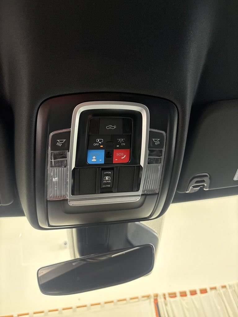 New 2026 RAM 1500 Laramie w/ Sport Appearance Package AWD/4WD image 15