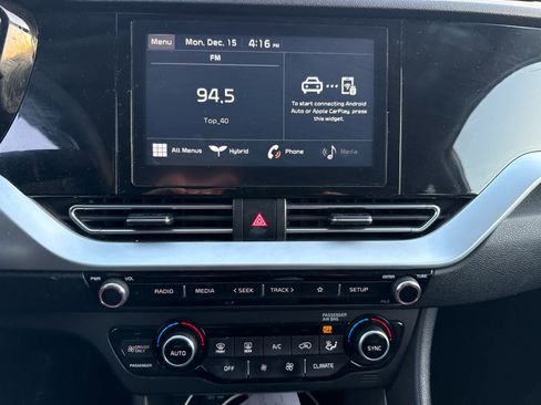 Used 2021 Kia Niro LX image 13