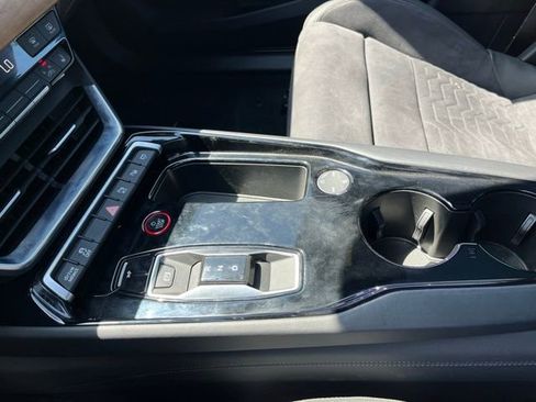 Used 2023 Audi e-tron GT Prestige w/ Prestige Package image 22