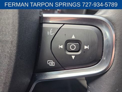 Used 2021 Volvo XC40 T5 Inscription w/ Advanced Package image 29