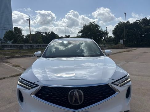 Used 2024 Acura MDX SH-AWD w/ Technology Package image 2