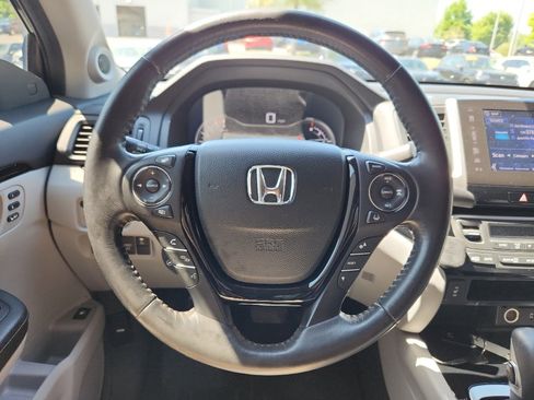 Used 2018 Honda Ridgeline RTL-E image 11