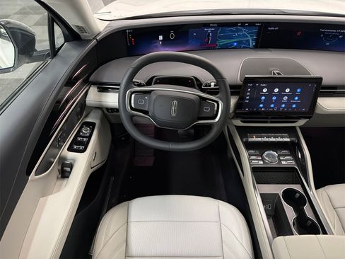 New 2026 Lincoln Nautilus Premier w/ Equipment Group 102A image 21