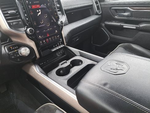 Used 2019 RAM 1500 Laramie AWD/4WD image 21