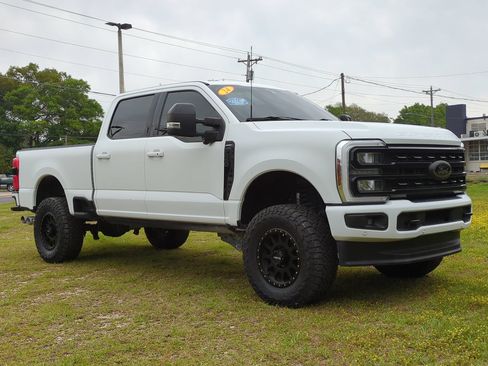 Used 2024 Ford F250 Lariat w/ Lariat Ultimate Package AWD/4WD image 2