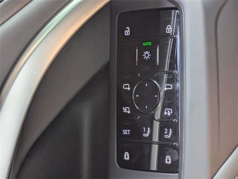 Used 2025 Audi Q5 Premium image 24