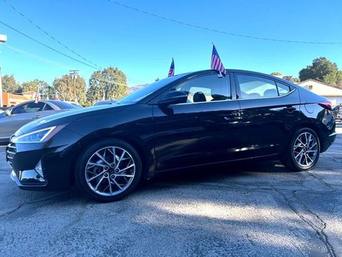 Used 2020 Hyundai Elantra Limited w/ Cargo Package (C1) image 1