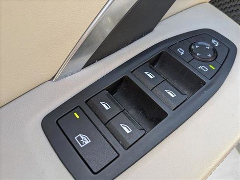 Used 2024 BMW X1 xDrive28i w/ Premium Package image 10