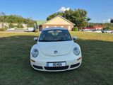 Used 2009 Volkswagen Beetle S image 2