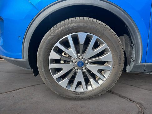 Used 2021 Ford Escape Titanium image 14