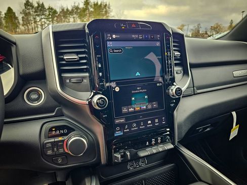 New 2026 RAM 1500 4x4 Crew Cab image 22