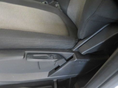 Used 2020 Ford Transit Connect XL FWD image 16