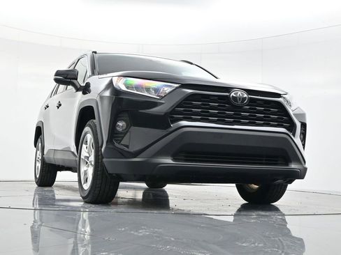 Used 2020 Toyota RAV4 XLE image 46