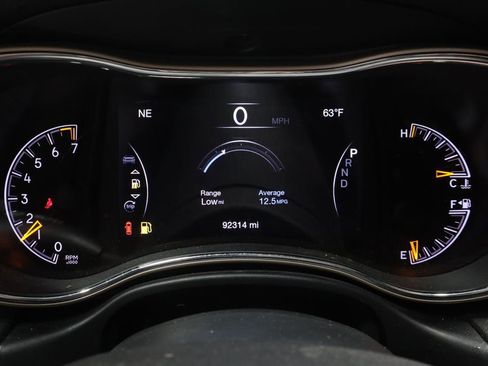 Used 2017 Jeep Grand Cherokee Limited image 29