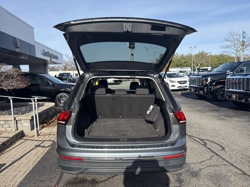 Used 2022 Volkswagen Tiguan S image 26