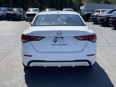 Used 2024 Nissan Sentra SV FWD image 7