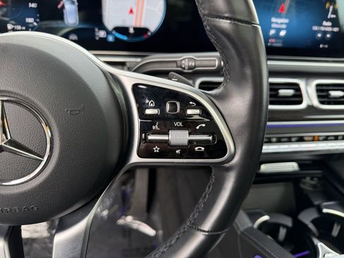 Used 2022 Mercedes-Benz GLE 350 4MATIC image 18