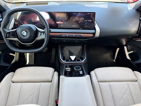 Used 2025 BMW X3 xDrive30i w/ Premium Package AWD/4WD image 10