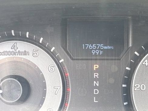 Used 2012 Honda Odyssey Touring image 25