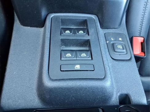 Used 2025 Ford Bronco Badlands AWD/4WD image 24