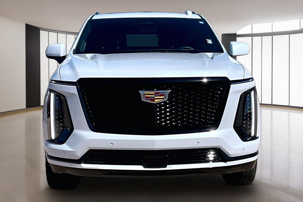 Used 2026 Cadillac Escalade Platinum Sport w/ LPO, Floor Liner Package AWD/4WD image 3