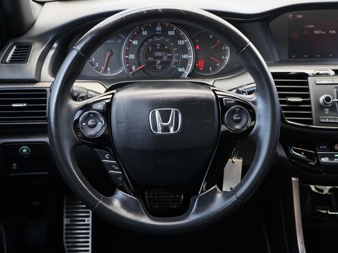 Used 2017 Honda Accord Sport image 12