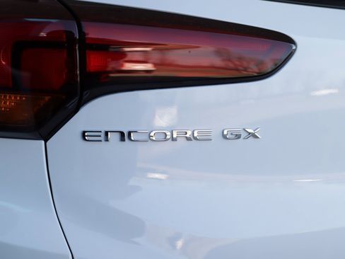 Used 2024 Buick Encore GX Preferred image 31