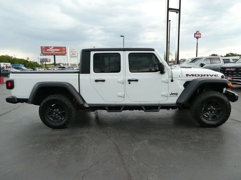 Used 2023 Jeep Gladiator Mojave w/ Cold Weather Group AWD/4WD image 4