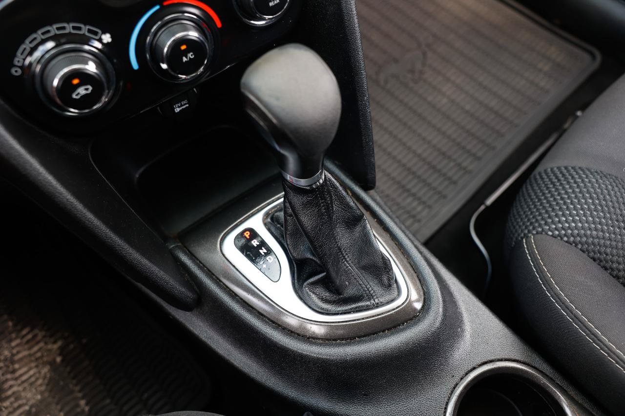 Used 2016 Dodge Dart SXT FWD image 33