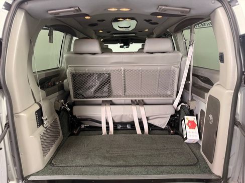 Used 2021 Chevrolet Express 2500 LS w/ Enhanced Convenience Package RWD image 25