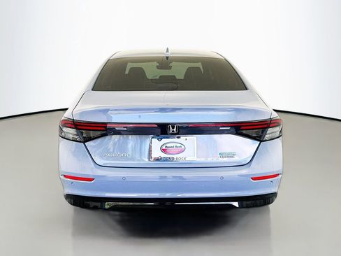 Used 2023 Honda Accord Touring image 6