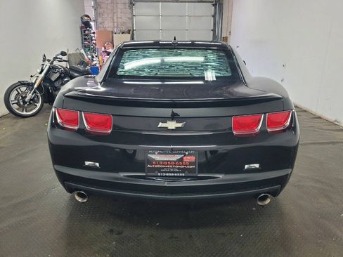 Used 2011 Chevrolet Camaro LT RWD image 6
