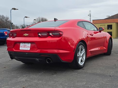 Used 2019 Chevrolet Camaro LT image 9