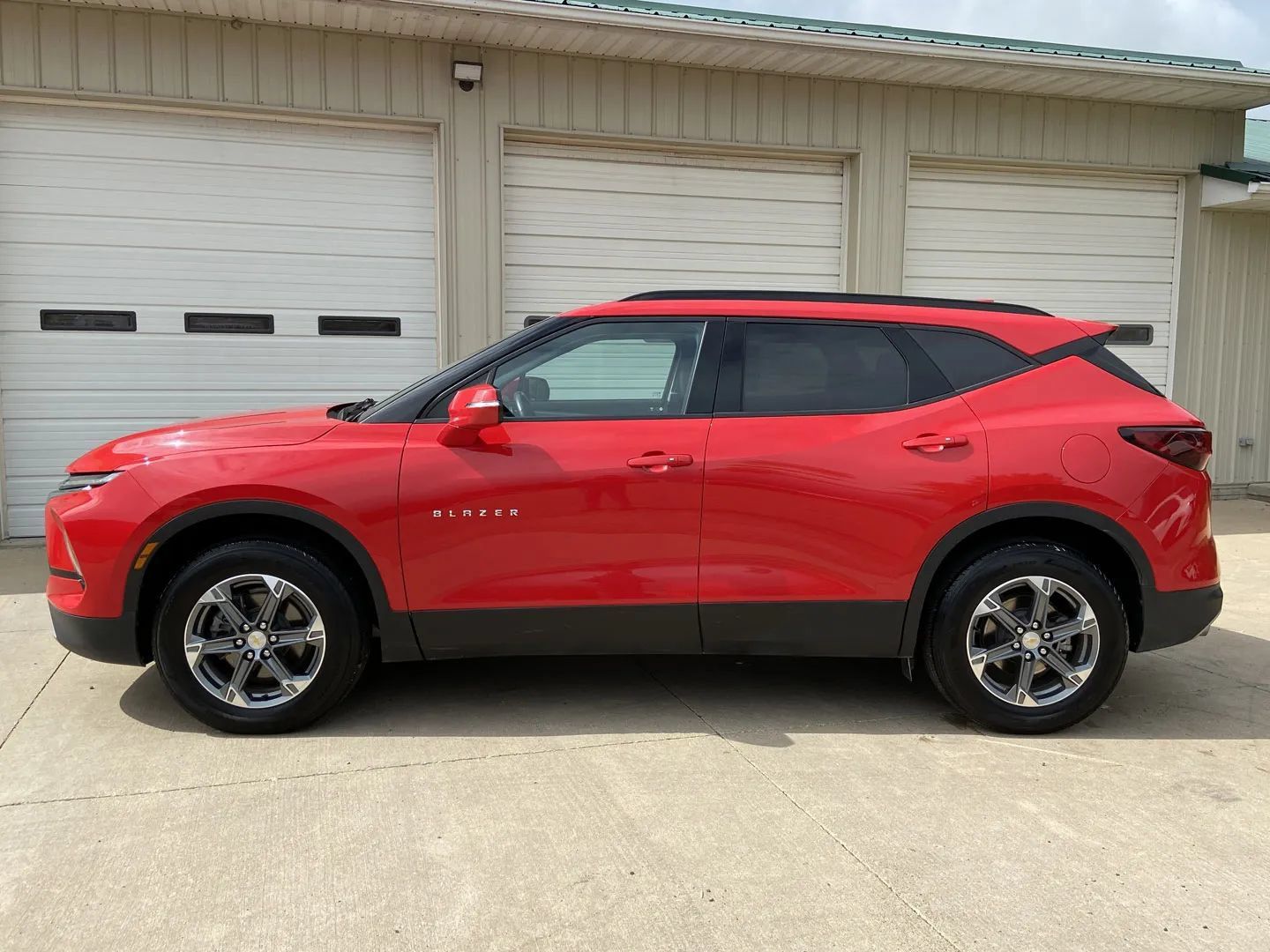 Used 2024 Chevrolet Blazer LT AWD/4WD image 4