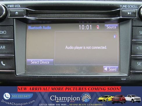 Used 2018 Toyota RAV4 XLE FWD image 11