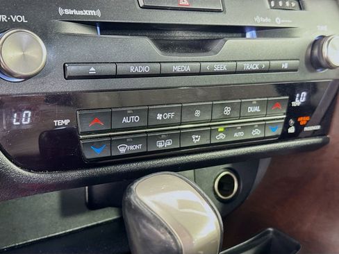 Used 2021 Lexus RX 350 FWD w/ Premium Package image 16