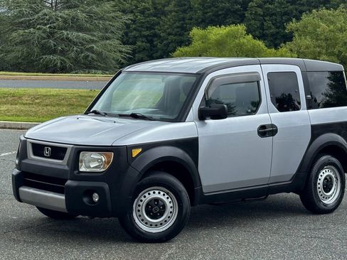 Used 2003 Honda Element DX image 3