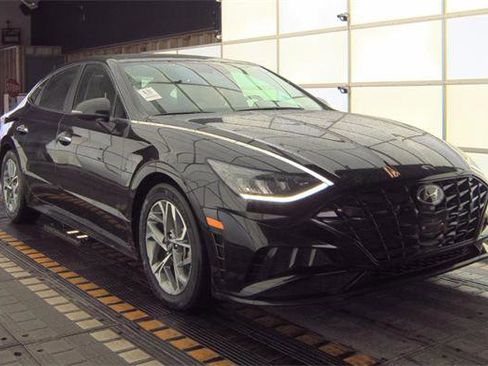 Used 2023 Hyundai Sonata SEL w/ Convenience Package image 3