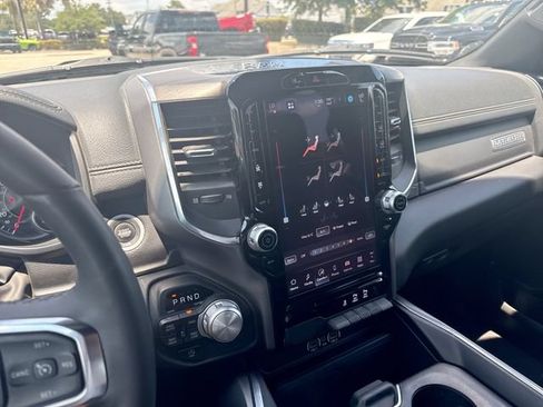 Used 2025 RAM 1500 Laramie AWD/4WD image 16