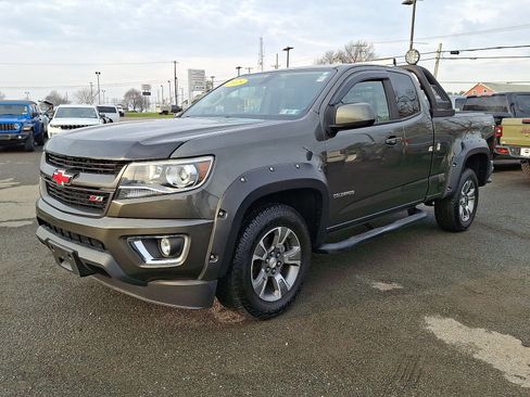Used 2018 Chevrolet Colorado Z71 image 3