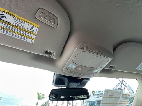 Certified 2022 Ford Expedition XLT image 23