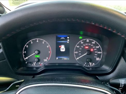 Used 2024 Toyota Corolla Cross AWD Hybrid w/ Moonroof Package image 25