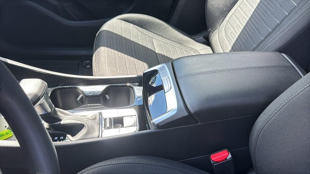 Used 2025 Hyundai Santa Cruz SE AWD/4WD image 21