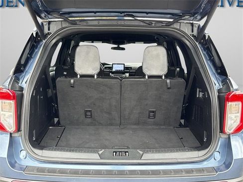 Used 2020 Ford Explorer XLT w/ Equipment Group 202A image 22