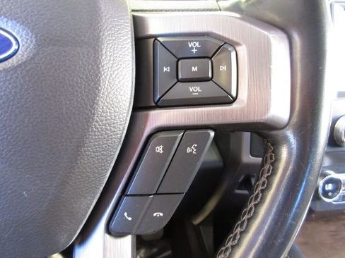 Certified 2020 Ford Expedition Platinum image 16