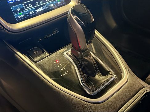 Used 2025 Subaru Outback Premium image 25