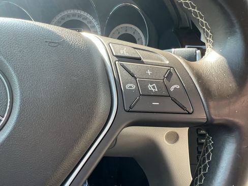 Used 2015 Mercedes-Benz GLK 350 2WD image 20