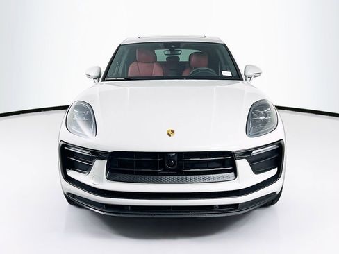 New 2026 Porsche Macan image 6