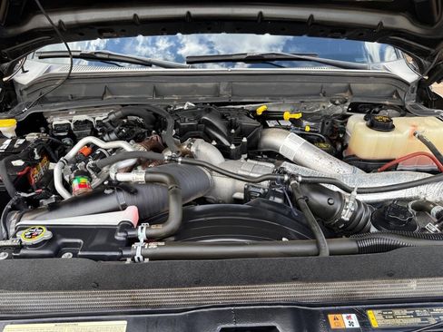 Used 2015 Ford F350 Lariat image 39